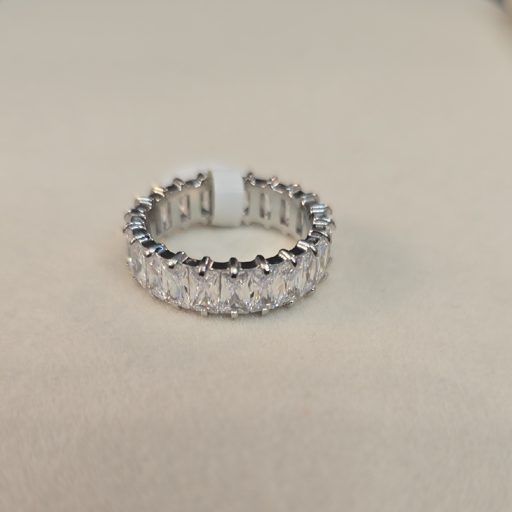 Elegant Silver Gold Filled Eternity Sz 8 Women's Ring